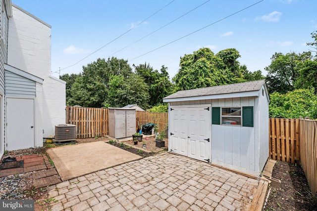 9400 PACKARD WAY, Burke, VA 22015