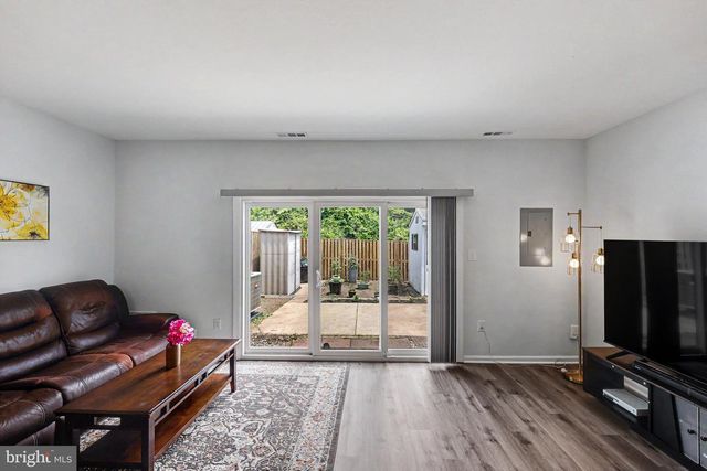 9400 PACKARD WAY, Burke, VA 22015