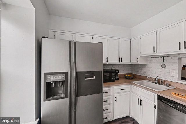 9400 PACKARD WAY, Burke, VA 22015