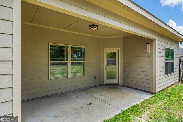 19 Fast Lane, Seale, AL 36875