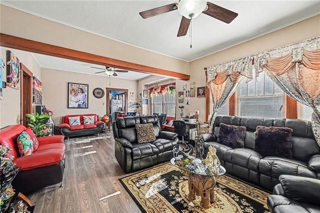 2311 S 15th Street, St Joseph, MO 64503