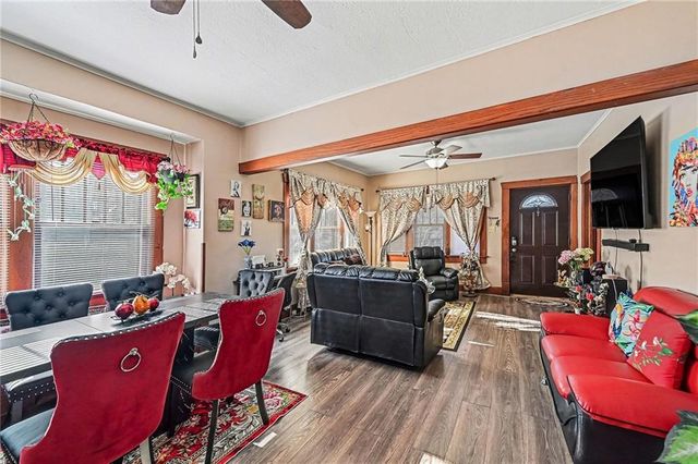 2311 S 15th Street, St Joseph, MO 64503