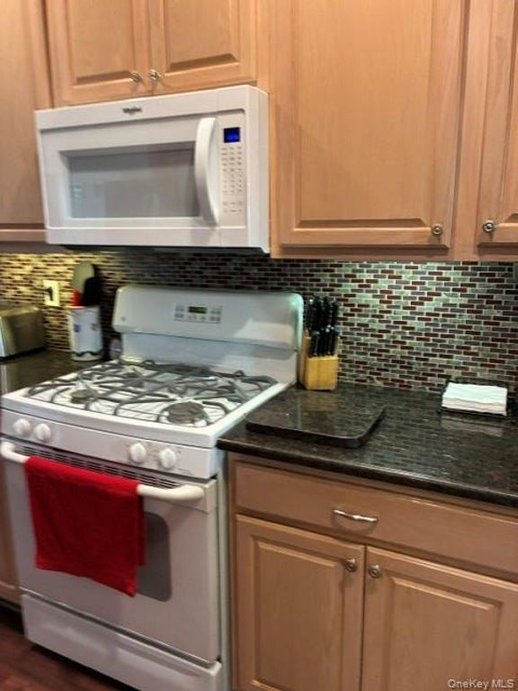 118 Joseph Lane, Dix Hills, NY 11746 — photo 5
