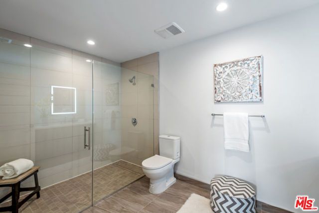 1906 Overland Avenue 204, Los Angeles, CA 90025