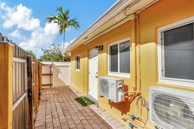 1000 SW 30th Street 1, Fort Lauderdale, FL 33315