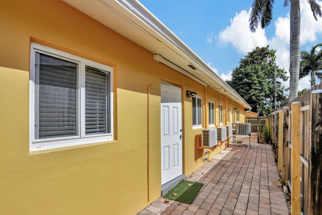 1000 SW 30th Street 1, Fort Lauderdale, FL 33315