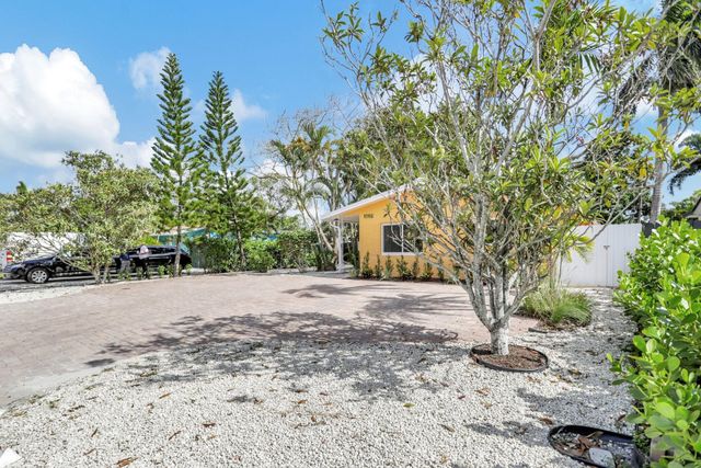 1000 SW 30th Street 1, Fort Lauderdale, FL 33315
