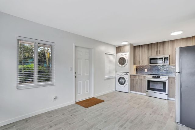 1000 SW 30th Street 1, Fort Lauderdale, FL 33315