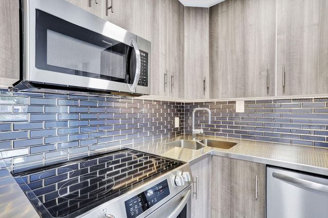 1000 SW 30th Street 1, Fort Lauderdale, FL 33315