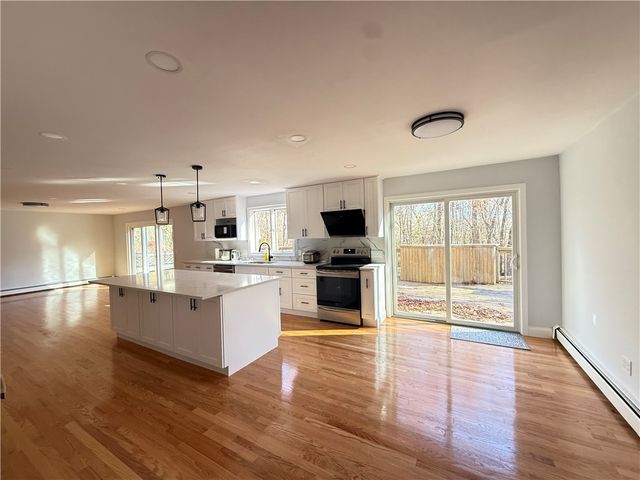 26 Trout Brook Lane, Scituate, RI 02831