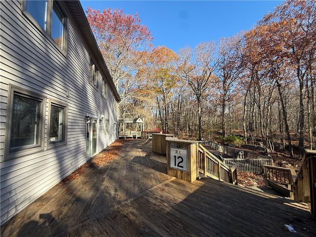 26 Trout Brook Lane, Scituate, RI 02831