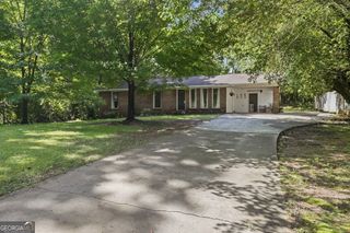 200 Ridgewood Drive, Cleveland, GA 30528