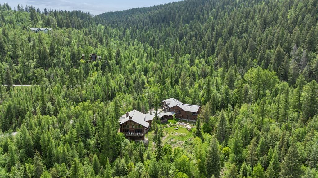 1725 Lion Mountain Drive, Whitefish, MT 59937 photo 3