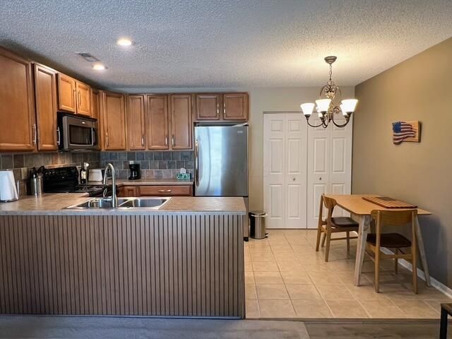 120 Delmar Avenue, Newark, OH 43055