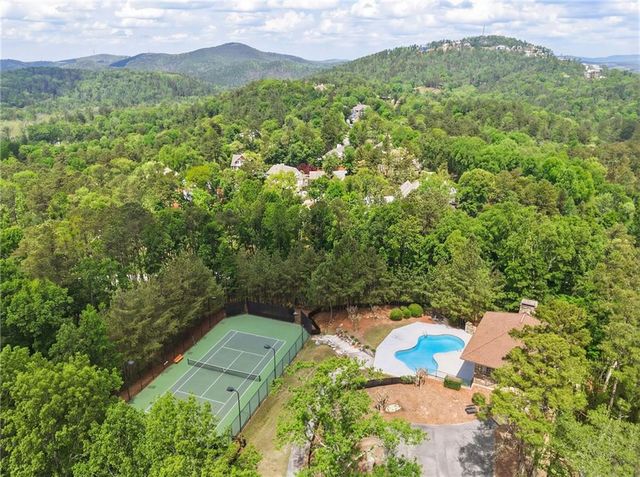 12 Signal Mountain Circle, Cartersville, GA 30121