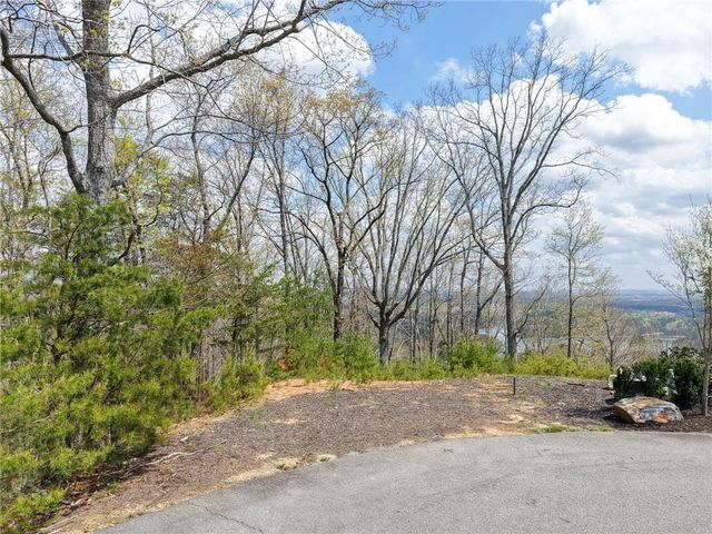 12 Signal Mountain Circle, Cartersville, GA 30121