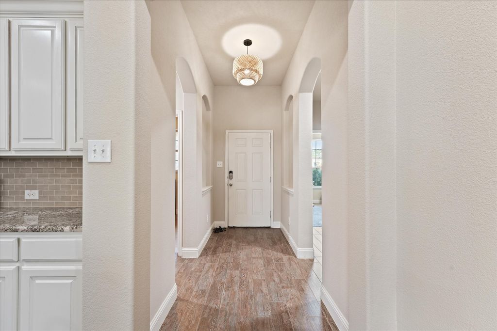 3501 Meadowtrail Lane, Denton, TX 76207 — photo 4