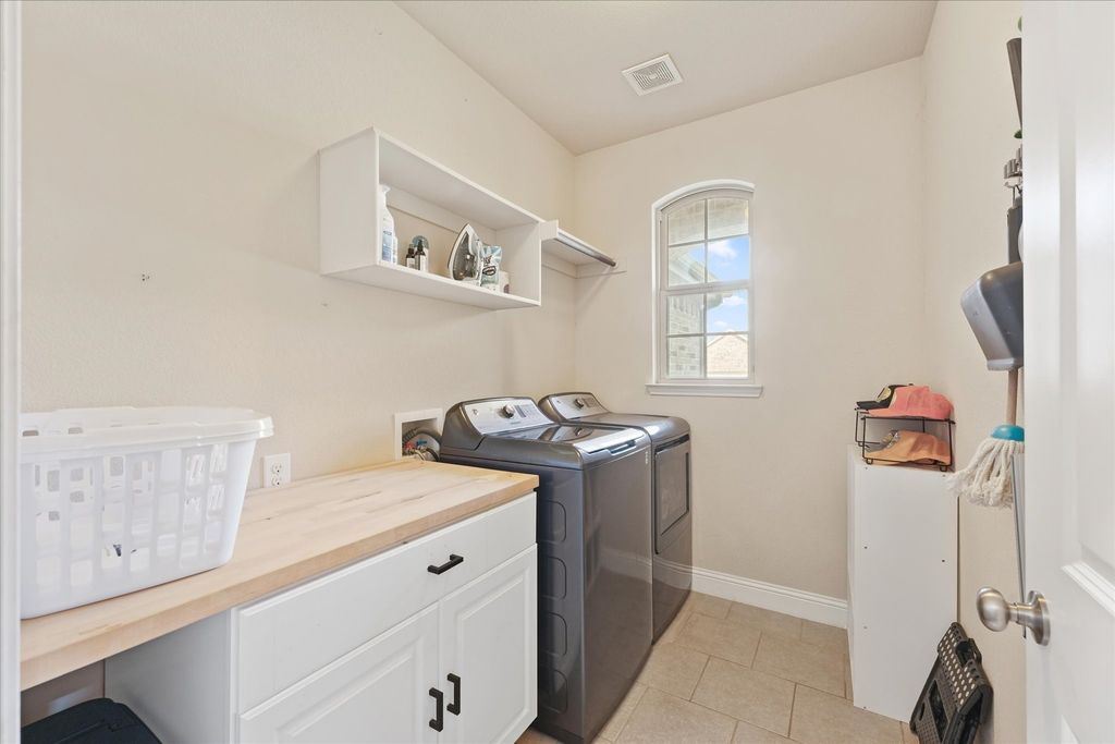 3501 Meadowtrail Lane, Denton, TX 76207 — photo 5