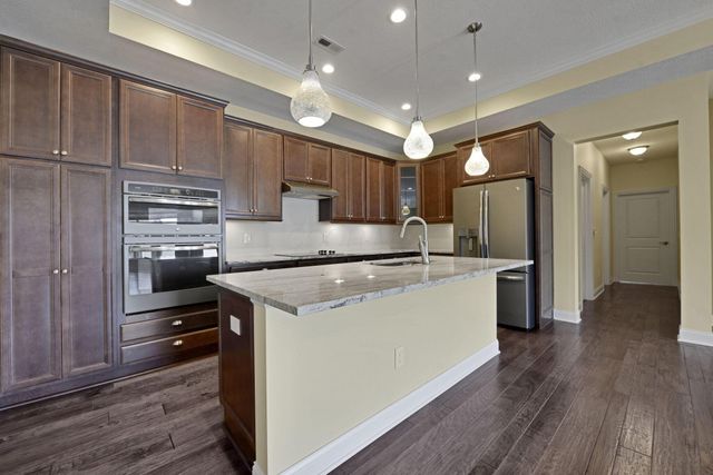 8165 Summitpoint Place, Lewis Center, OH 43035