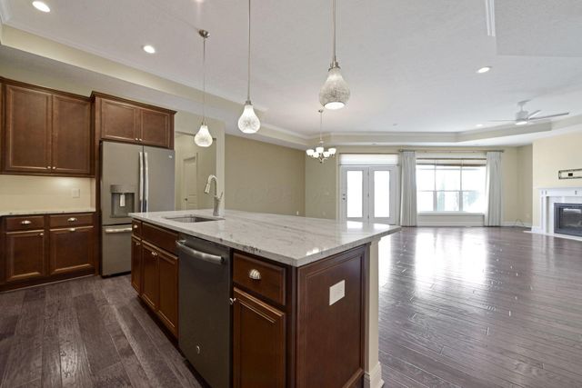 8165 Summitpoint Place, Lewis Center, OH 43035