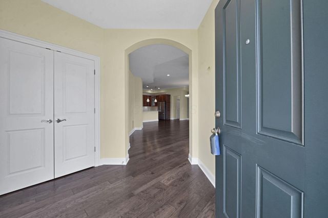 8165 Summitpoint Place, Lewis Center, OH 43035