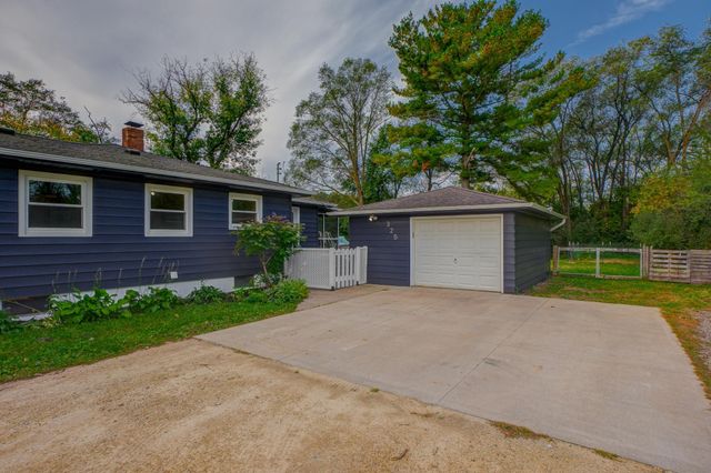 325 Church Hill Road, Somerset, WI 54025