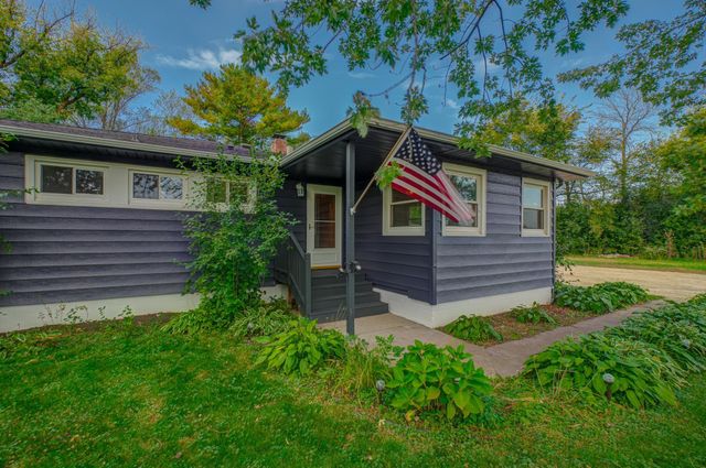 325 Church Hill Road, Somerset, WI 54025