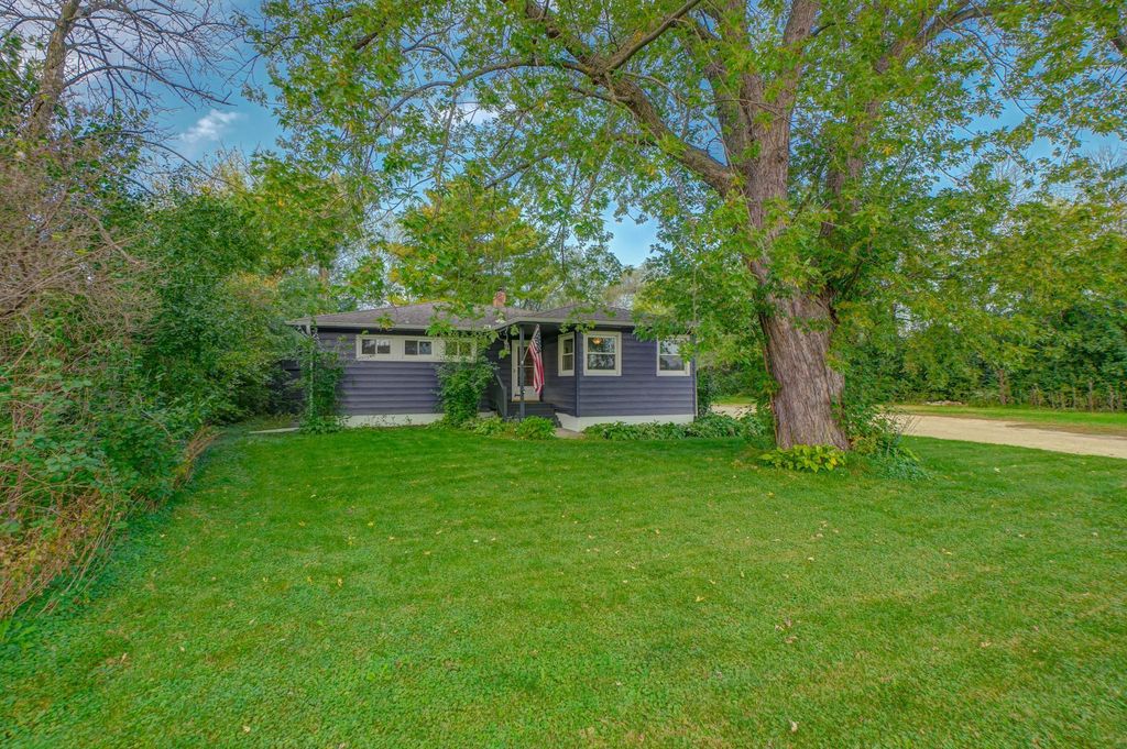 325 Church Hill Road, Somerset, WI 54025