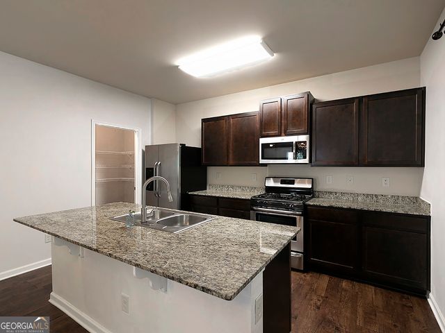 18 Ivey Cottage Court, Dallas, GA 30132