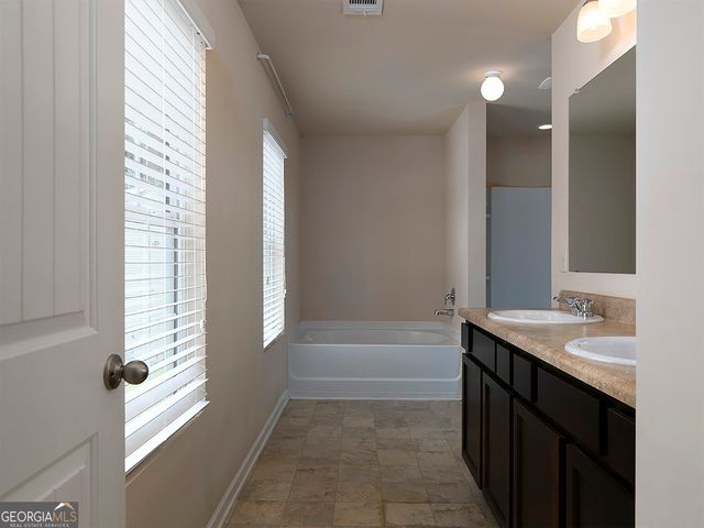 18 Ivey Cottage Court, Dallas, GA 30132