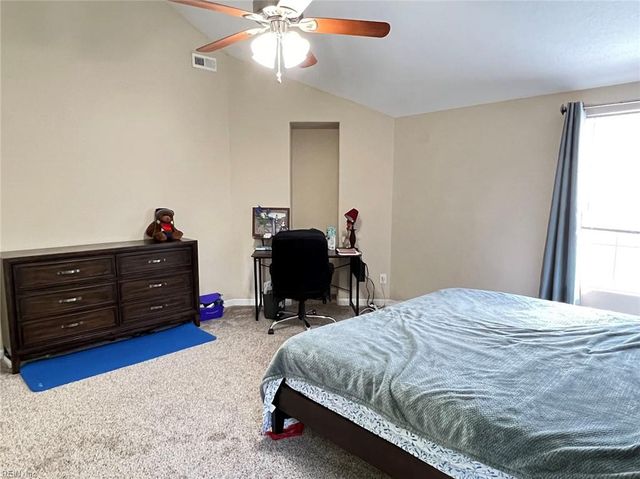 8202 Edwin DR, Norfolk, VA 23505