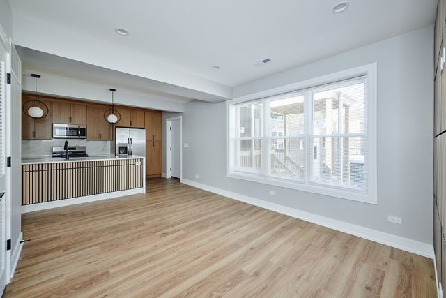 5804 N Maplewood Avenue 1, Chicago, IL 60659