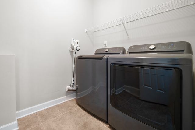 1934 Hygeia Rd, Greenbrier, TN 37073