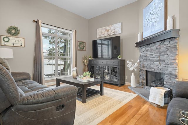 1934 Hygeia Rd, Greenbrier, TN 37073