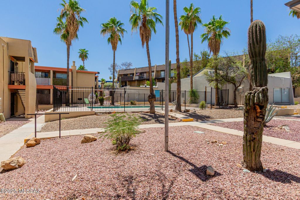 1620 N Wilmot Rd Unit E147, Tucson, AZ 85712
