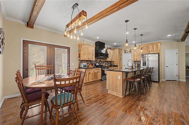 13161 Reams Road, Gentry, AR 72734