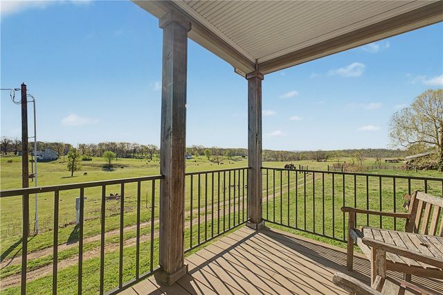 13161 Reams Road, Gentry, AR 72734