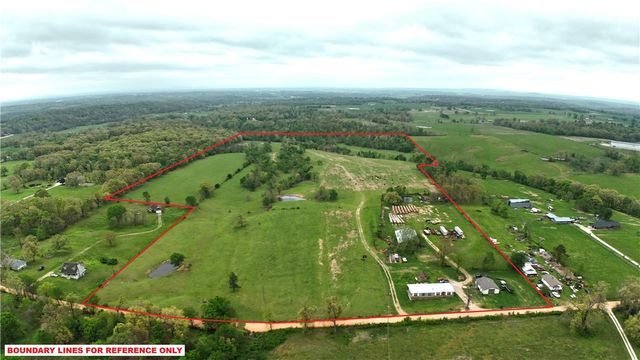 13161 Reams Road, Gentry, AR 72734