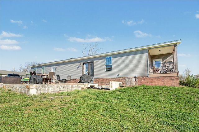 13161 Reams Road, Gentry, AR 72734