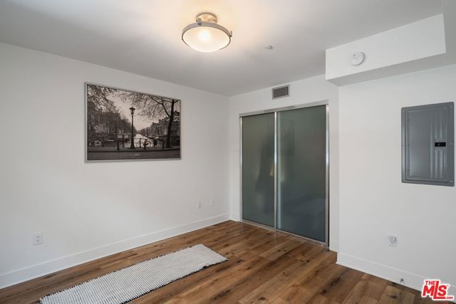 11023 Fruitland Drive 104, Studio City (los Angeles), CA 91604