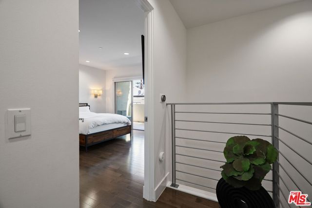 11023 Fruitland Drive 104, Studio City (los Angeles), CA 91604