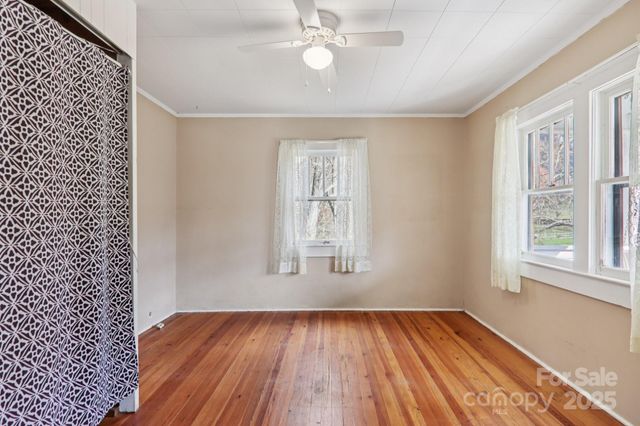 301 Parris Branch Road, Sylva, NC 28779