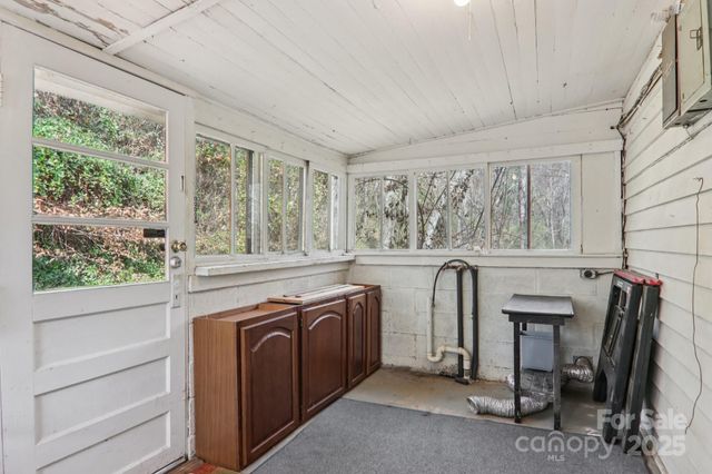 301 Parris Branch Road, Sylva, NC 28779