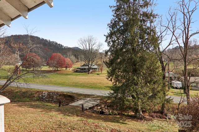 301 Parris Branch Road, Sylva, NC 28779