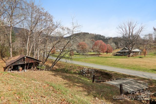 301 Parris Branch Road, Sylva, NC 28779