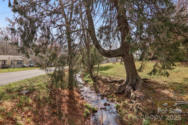 301 Parris Branch Road, Sylva, NC 28779