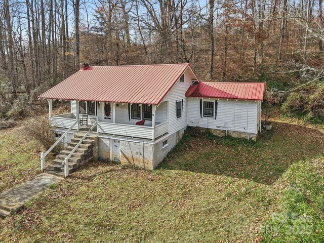 301 Parris Branch Road, Sylva, NC 28779