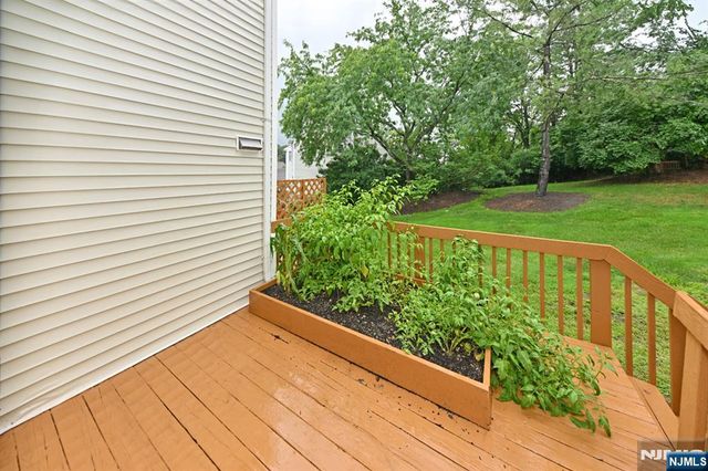 6 Erin Way 404, Lincoln Park Borough, NJ 07035