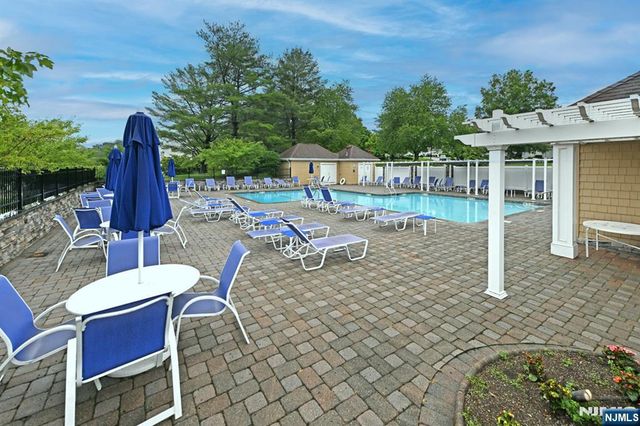 6 Erin Way 404, Lincoln Park Borough, NJ 07035