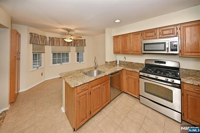6 Erin Way 404, Lincoln Park Borough, NJ 07035